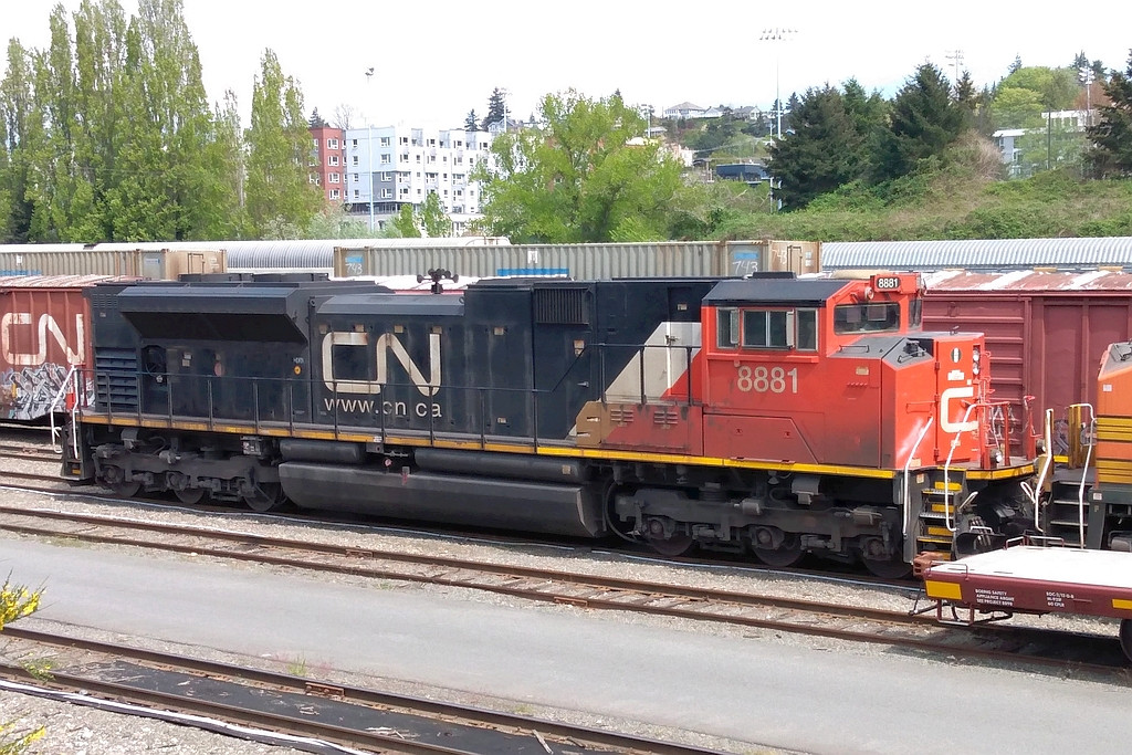 CN 8881